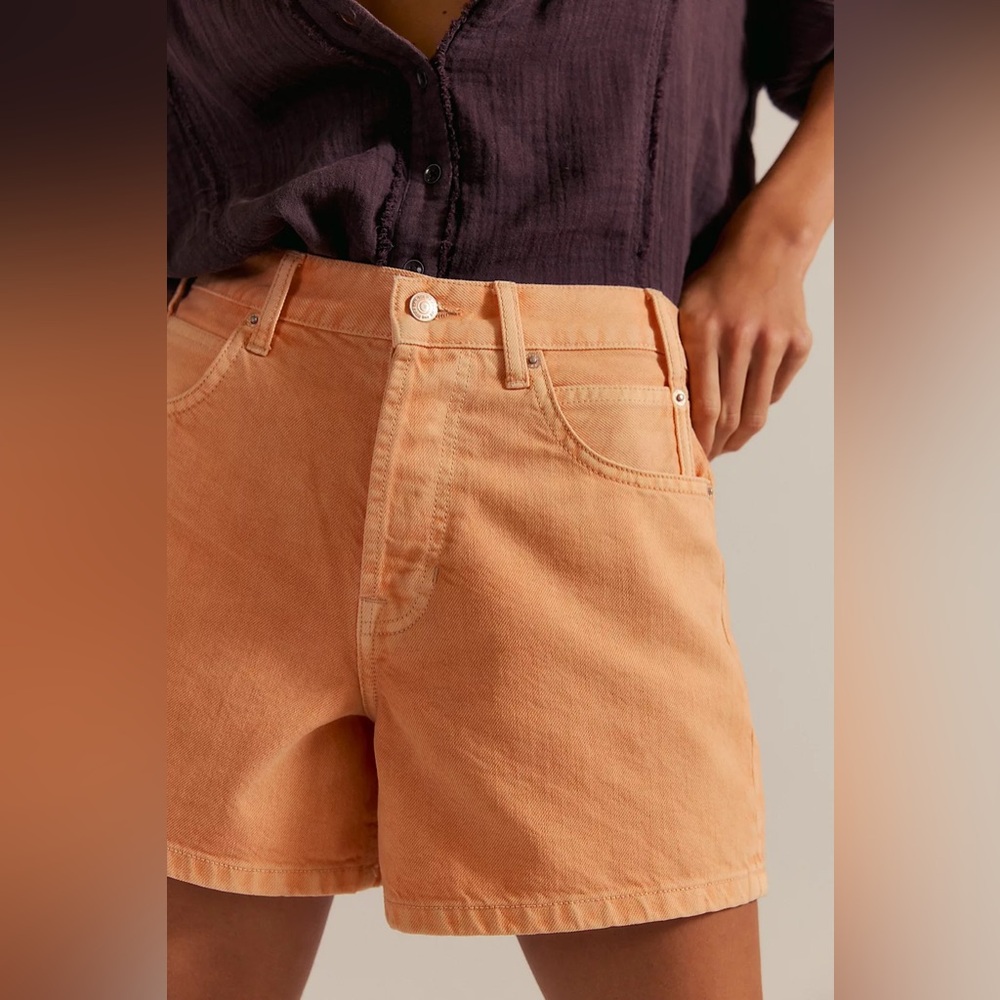 Free People We The Free Tippi Denim Shorts in Peach Glow